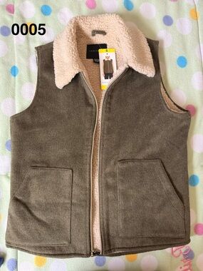 Sanctuary Olive Green Vest with Cream Sherpa